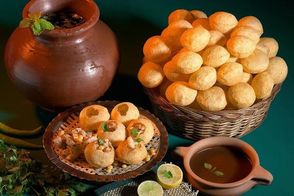 Pani Puri, Ready to fry Pani Puri, Spicy Gol Gappay, Homemade pani puris, Gol gappay with free pani masala, single box has almost 40 pallets